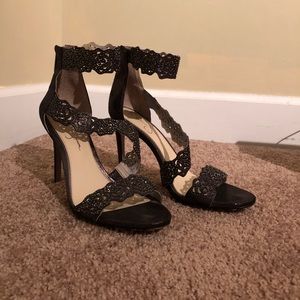 Jessica Simpson Black Heels
